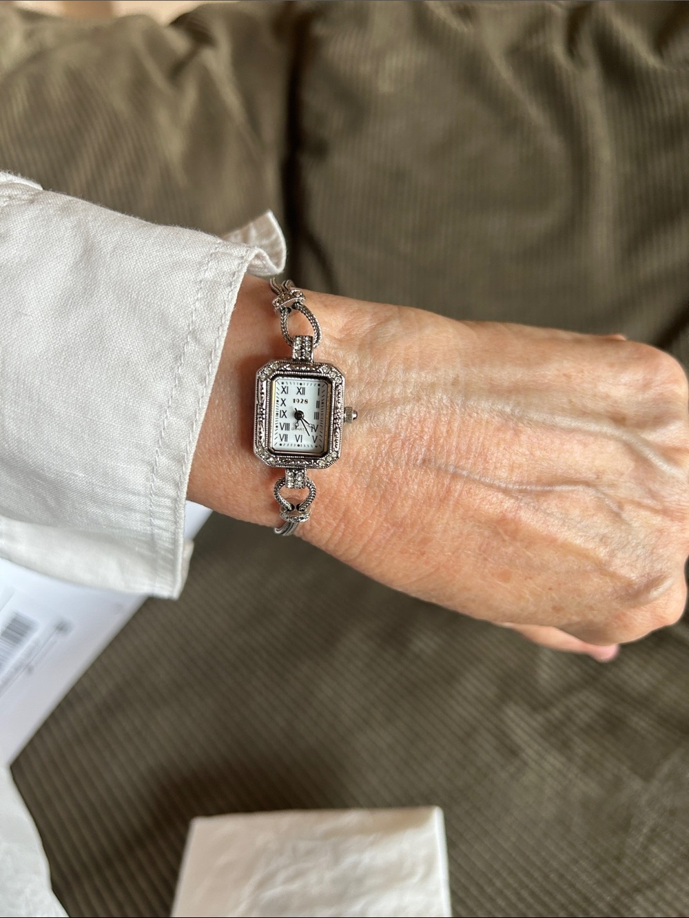 “1928” Brand Ladies Stainless Steel Bracelet Watch Made in Japan - Picture 4 of 6